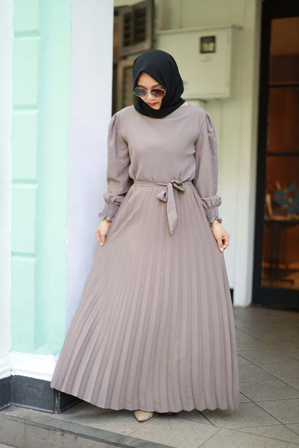 【B2106】Women's plain pleated long abaya dress