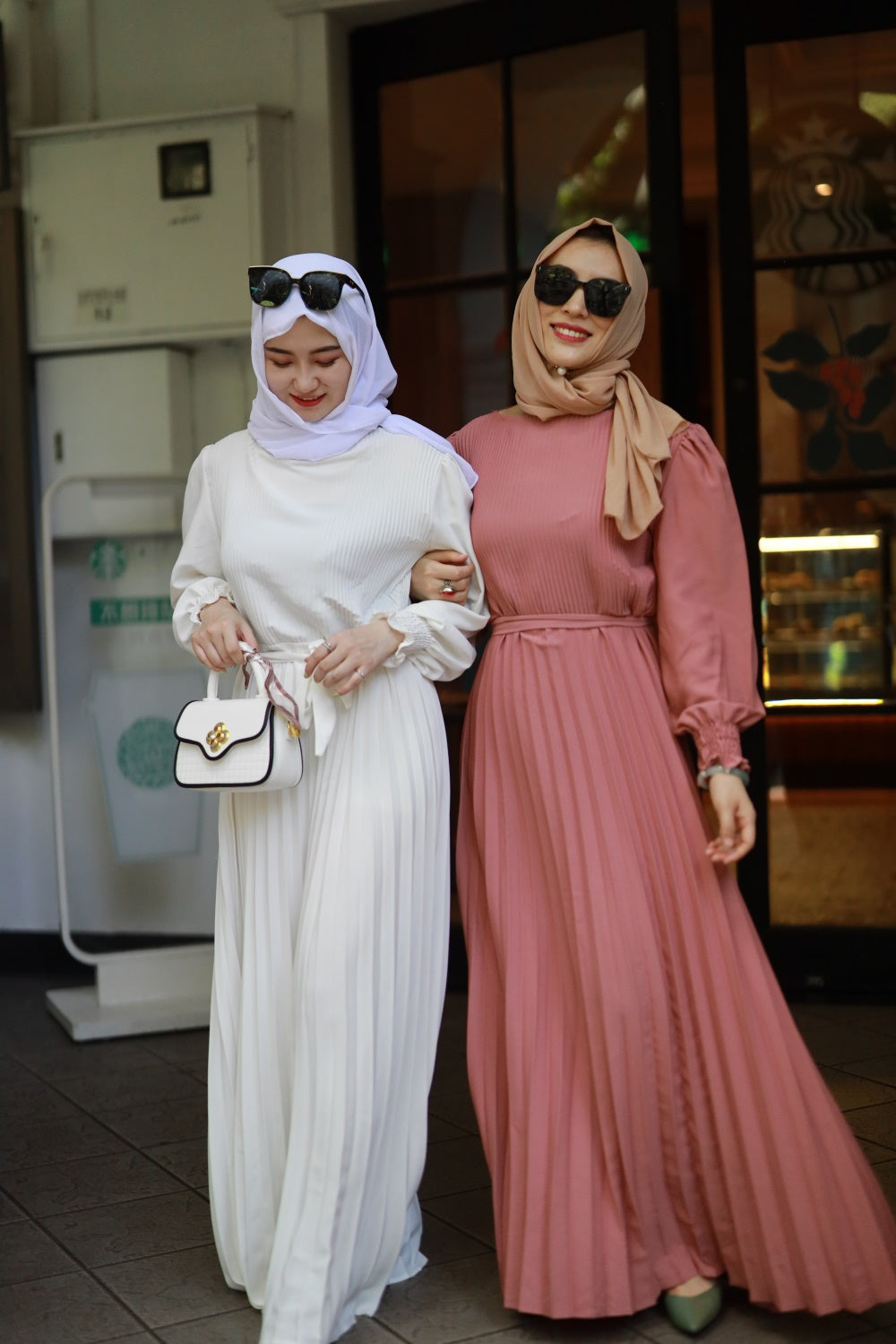 【B2106】Women's plain pleated long abaya dress