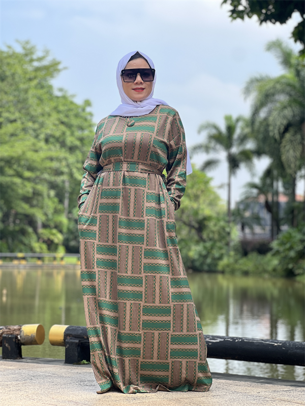 【H06-4】Muslim Women's winter spinning print long dress