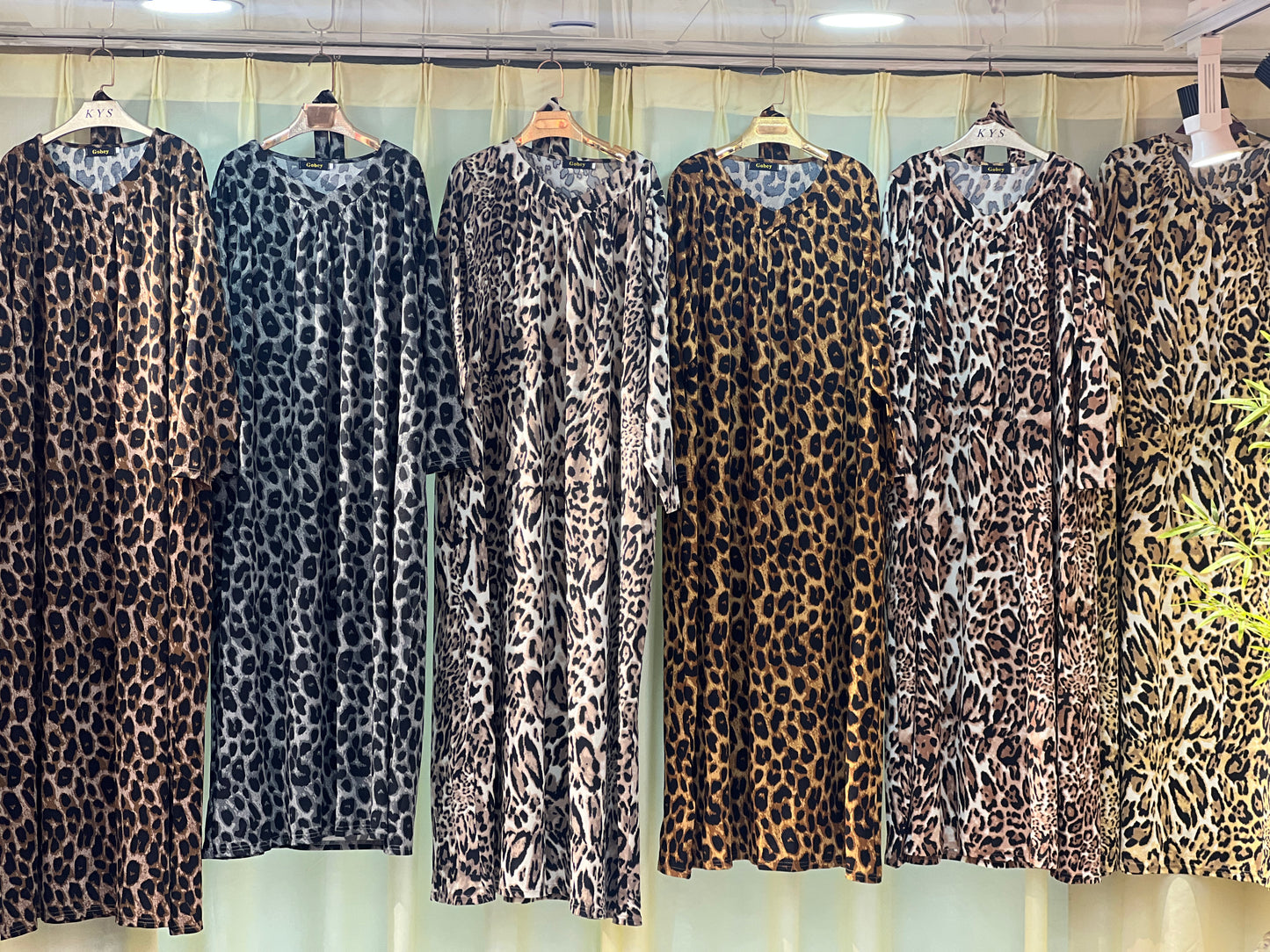 A1【H46-1】Muslim Women's winter Leopard print long dress